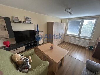 Zariadený 1-izbový byt blízko centra na prenájom. - 2