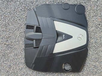 Kryt motora mercedes w164 - 2