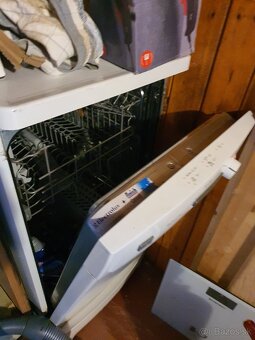 Umývačka riadu elecrolux 45 - 2