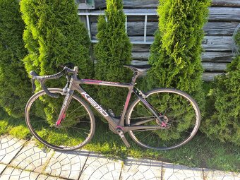 Predám karbónový cestný Bicykel značky Kemo - 2