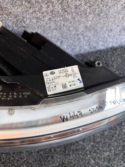 Svetlo Mercedes V-class W447 - 2