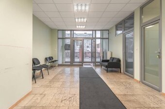 Predaj komerčných / kancelárskych priestorov v Petržalke - 2