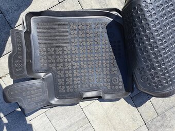 Gumove rohoze Dacia Sandero - 2