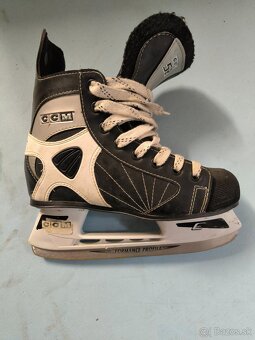 Korčule CCM velkost 38 - 2