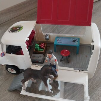 Schleich Jazdecka skola - 2