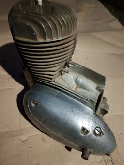 Predam do Jawy 250 motor - 2