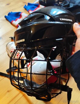 Predám hokejovú výstroj - 2