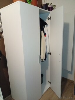 Predám skriňu šatníková -Biela - 2