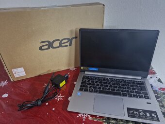 Predám notebook acer swift - 2