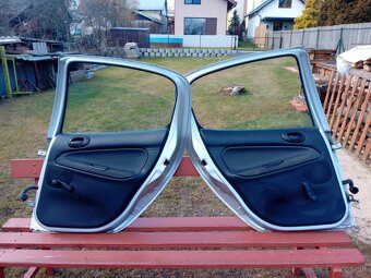 Zadne dvere peugeot 206+ - 2