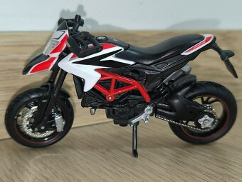 Model motorky Ducati - 2
