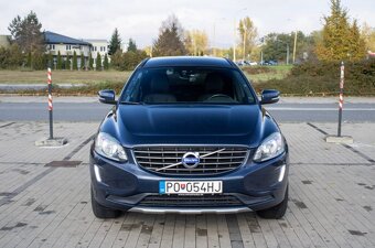 VOLVO XC60 (2015) - 2