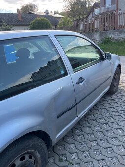 Golf 4 - 2