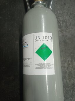 Malá dvojlitrová CO 2 fľaša - 2