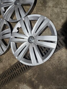 Puklice Volkswagen 16" - 2