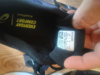 Nové botasky Asics - 2