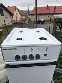 Predam plynový sporák aj rura - 2