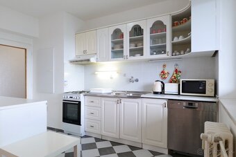 Veľký 3-izbový byt s terasou a panoramatickým výhľadom - 2