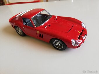 1:18 FERRARI 250 GTO - 2