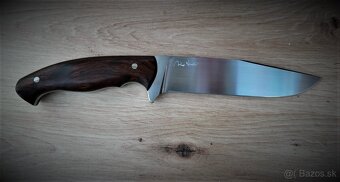 Predám vitrínovku bowie od nožiara Miroslava Haša. - 2
