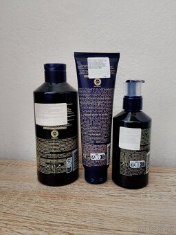 Granátové jablko a magnólia - 2