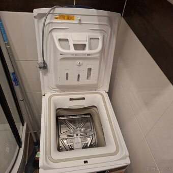 Práčka Whirlpool - 2