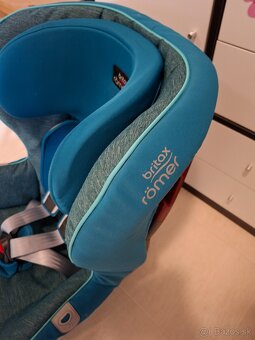 Autosedačka Britax Römer Safefix Plus 9-18kg - 2