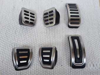 SPORTOVE PEDALE NASLAPY NA PEDALE NEREZ - 2