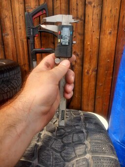 Pneumatiky zimné - Firestone 215/55/R17 - 2