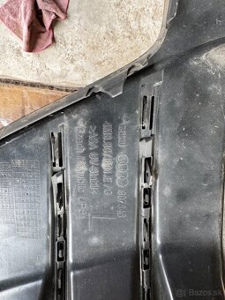 Audi Q7 2015-2019 ľavá krytka hmlovky - 2