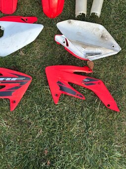 Plasty na Honda CRF - 2