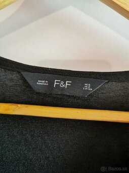 Čierne šaty s rozparkom - 2