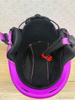 Dievcenska lyziarska prilba - 2