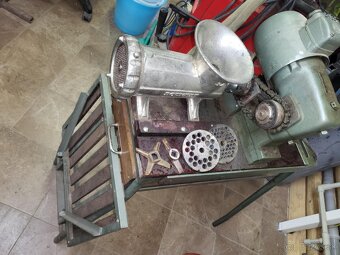 Mlynček na mäso - 2