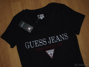 Guess dámske čierne tričko - 2