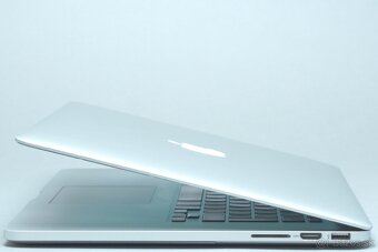 ZÁRUKA/Macbook Pro 15.4" CTO/I7 2.8GHZ/16GB RAM/256GB SSD/C - 2