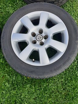Predam 16 elek+letne gumy 205/55r16 Barum Bravuris 3 - 2