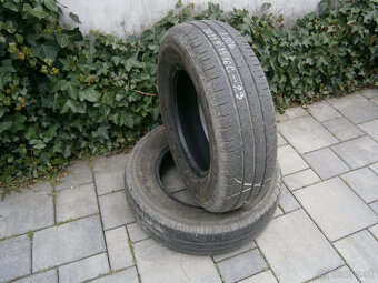 Predám 2x letné pneu Nexen 215/75 R16C 96HXL - 2