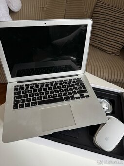 Apple MacBook Air 2015 + Magic Mouse - 2