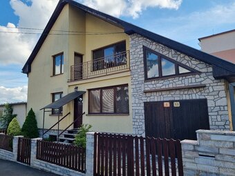 Rodinný dom s podkrovím a prístavbou v Lučenci - 2