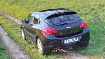 Opel Astra J 2.0 CDTI 118kw + CHIP - 2