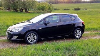 Opel Astra J 2.0 CDTI 118kw + CHIP - 2
