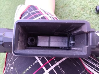 Predam airsoftovu zbran M4 od DE kovova - 2