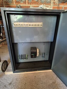 Elektromerový rozvádzač - 2