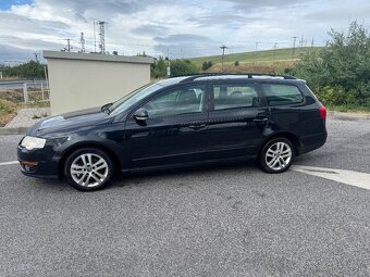 VW PASSAT B6 1.6tdi 77KW M5 model 2011 - 2