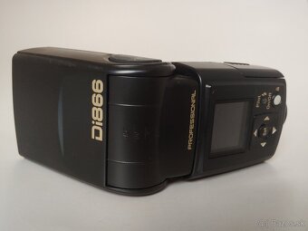Blesk NISSIN Di866 - 2