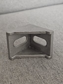 Hliníkové rohové úchyty GT206 - 2