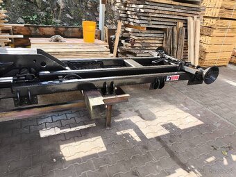 Hákový nosič kontajnerov - 2