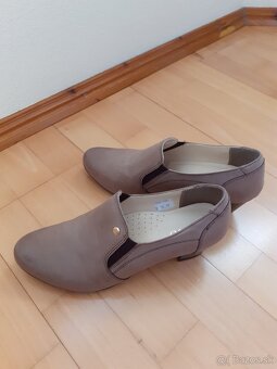 Kožené dámske poltopánky (veľ. 39) - 2