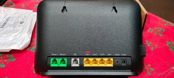 Sercomm Magenta Home Box - 2